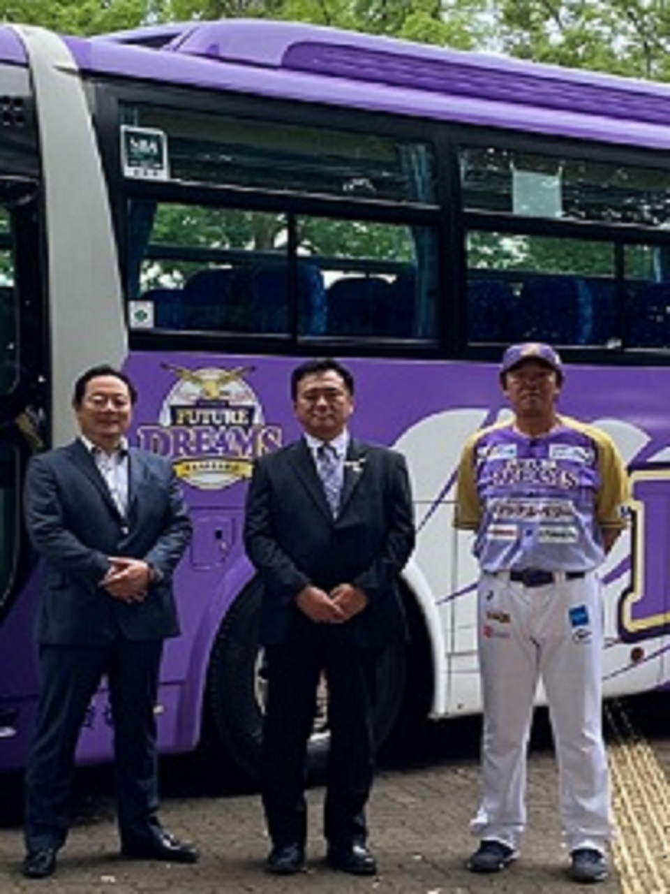 神奈川フューチャードリームスラッピングバスがお披露目されました!